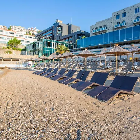 Hotel Avala & 4*