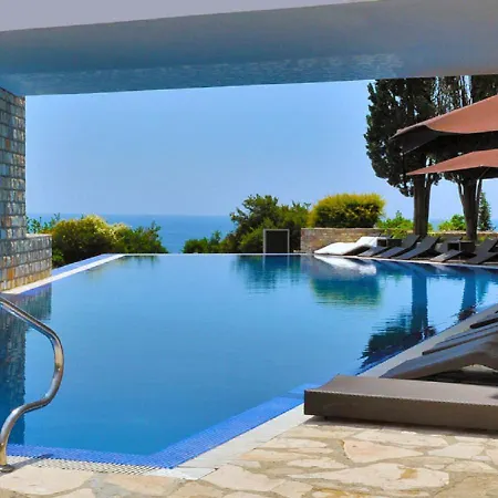 Hotel Avala Resort&villas 4*