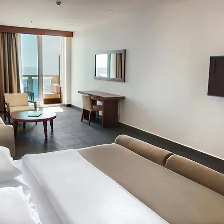 Hotel Avala & 4*